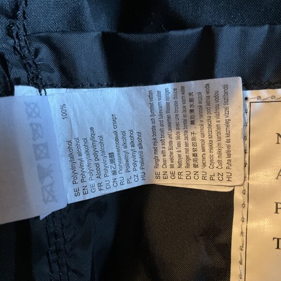 Fjallraven Kånken Mini 7L Backpack, Black, 23561 - Picture 8 of 12